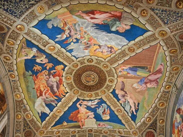 Stanza-di-Eliodoro-Ceiling-Raphael-Rooms-Vatican-Italy フラスコ画とは?技法や有名作品を解説